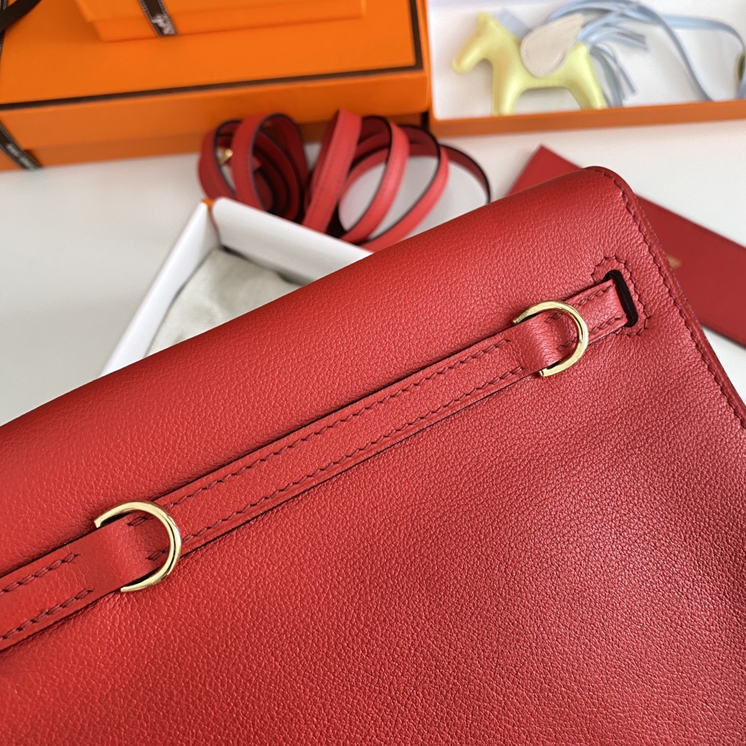 Hermes Kelly Danse Evercolor Bag In Red Color